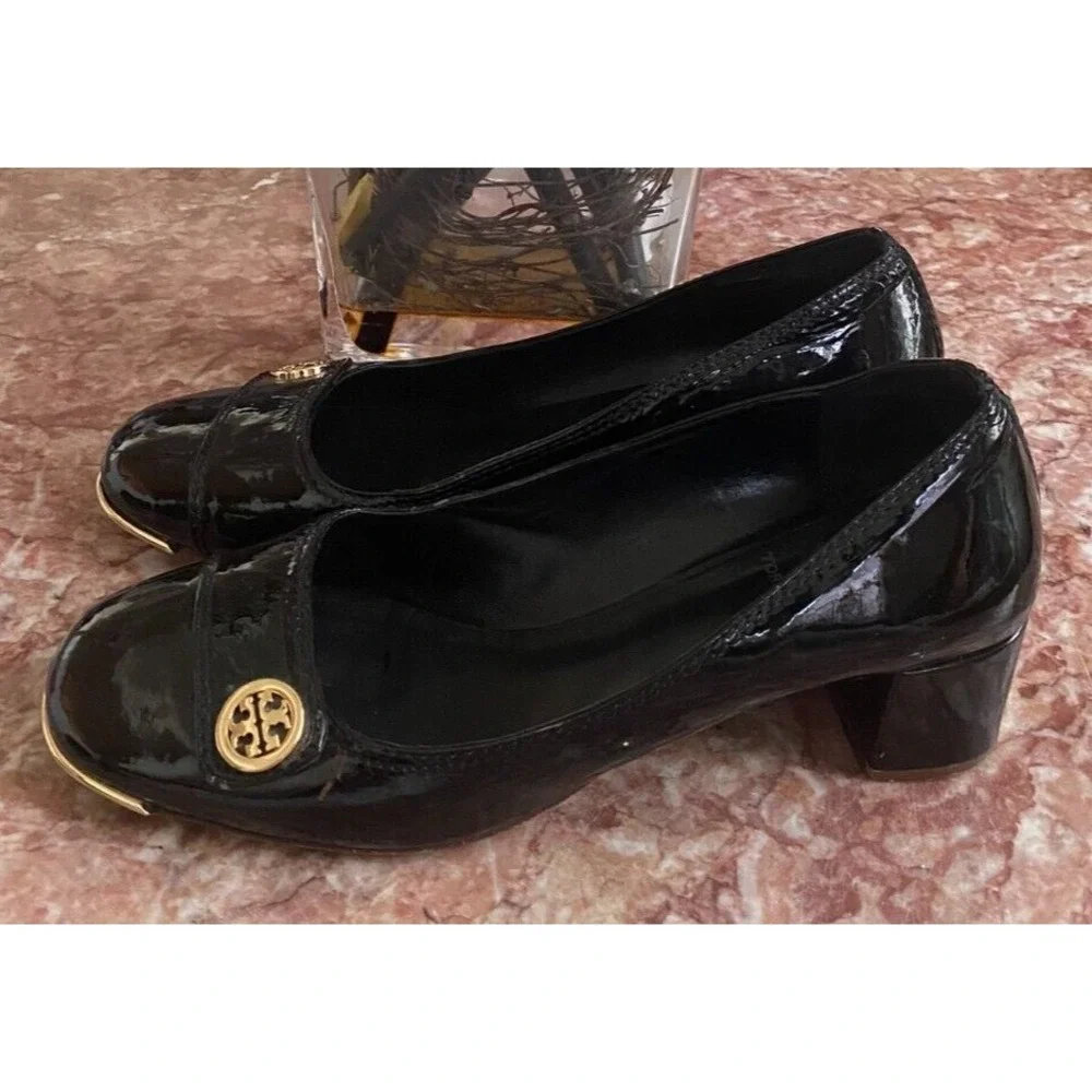Tory Burch Marion Leather Black Patent Leather Gold Trim‎ Pumps Size 8 EUC, $248